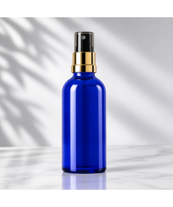 Sticlă  albastră cu pulverizator auriu – 100 ml