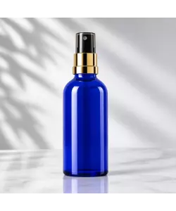 Sticlă  albastră cu pulverizator auriu – 100 ml