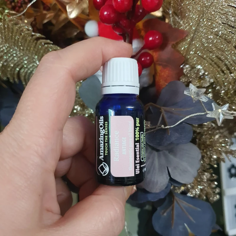 RADIANCE- Amestec de uleiuri esentiale 100% pure -ANTIAGE - 15ml