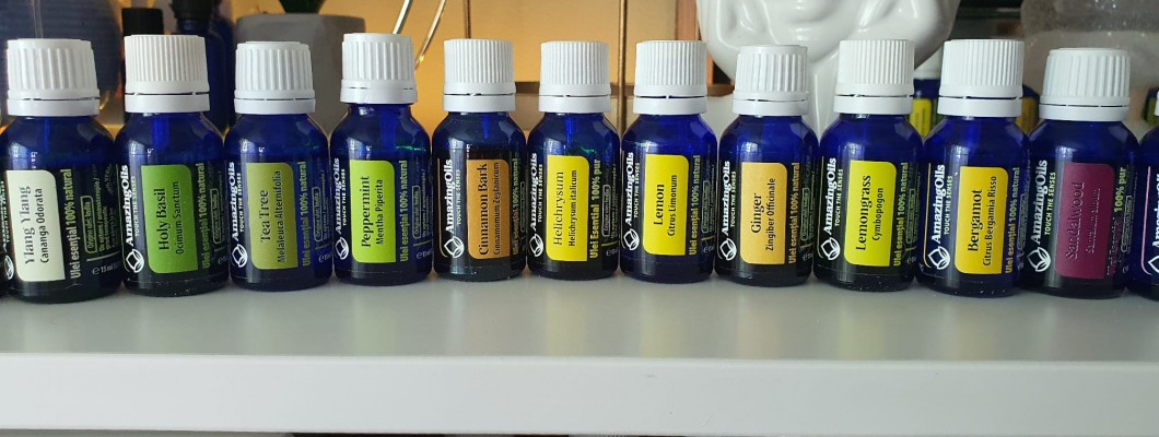 Armonie între Minte și Corp: Beneficiile Uleiurilor Esențiale în Îngrijirea Sănătății și a Bunăstării