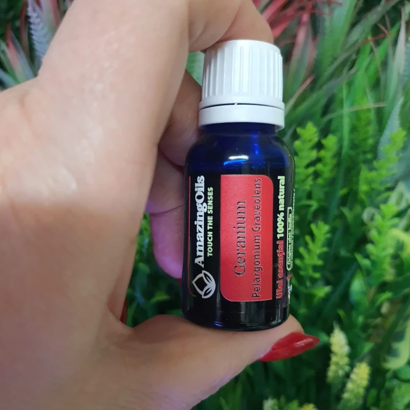 MUSCATA -Ulei esential 100% pur - GERANIUM  (Pelargonium graveolens )15ml